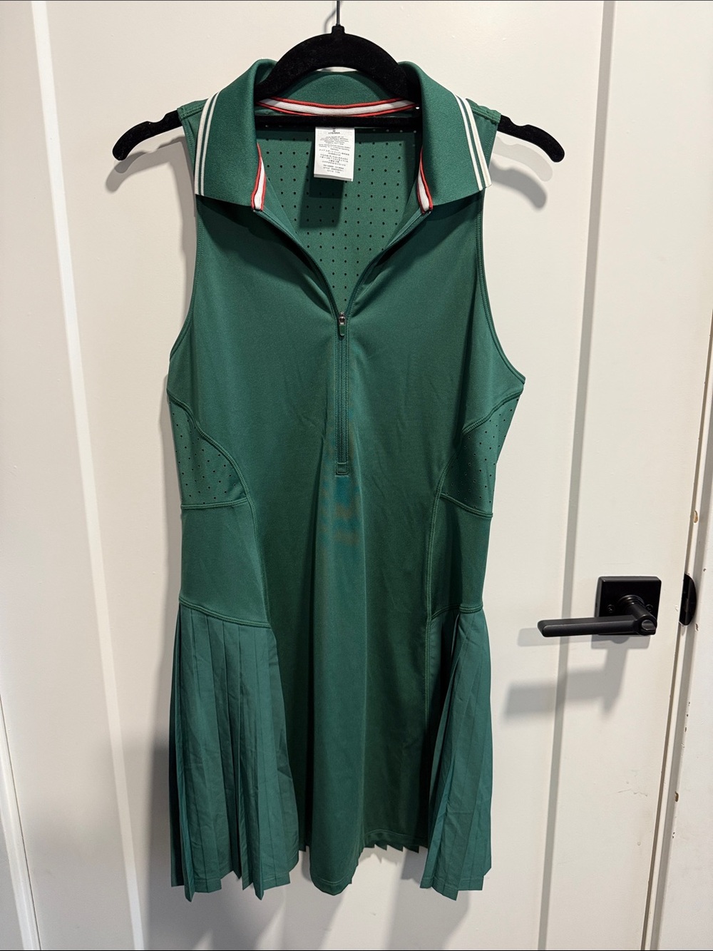 Wilson All Court Tennis Dress Green Pleated Athletic Golf Pickleball NWOT - Picture 4 of 12